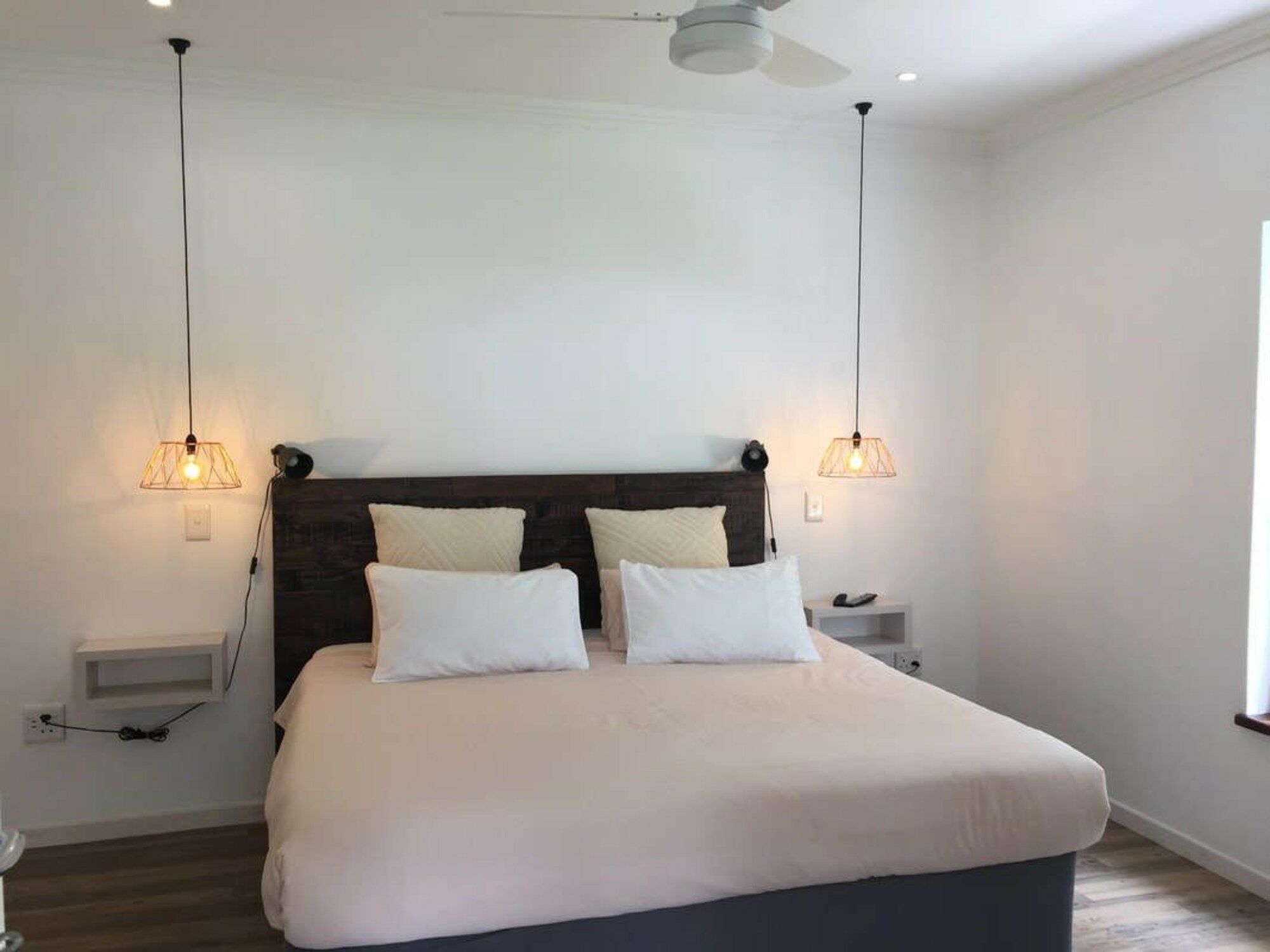 La Sosta Hotel สเวลเลนดาม ภายนอก รูปภาพ